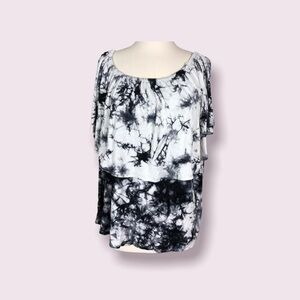 Ava James Top